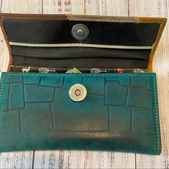 Peru Leather Trifold Wallet. Great Used Condition. - Picture 5 of 16